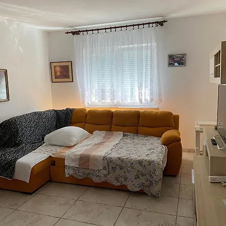 Guest house And With Parking Space - 23148