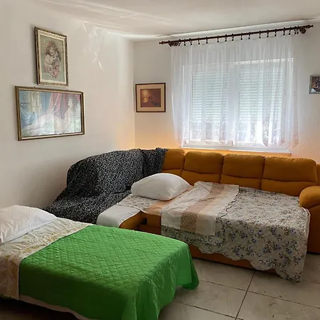And With Parking Space - 23148 Rovinj