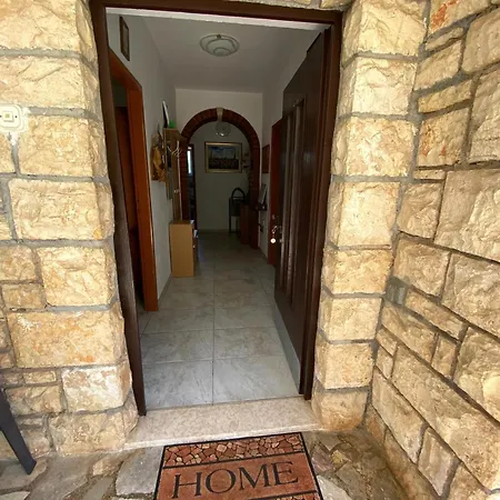 Guest house And With Parking Space - 23148 Rovinj