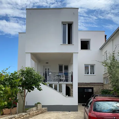 And With Parking Space - 23148 Rovinj